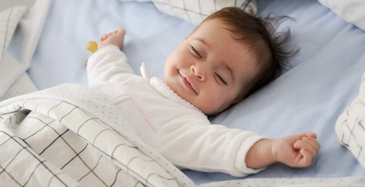 bebe qui dort